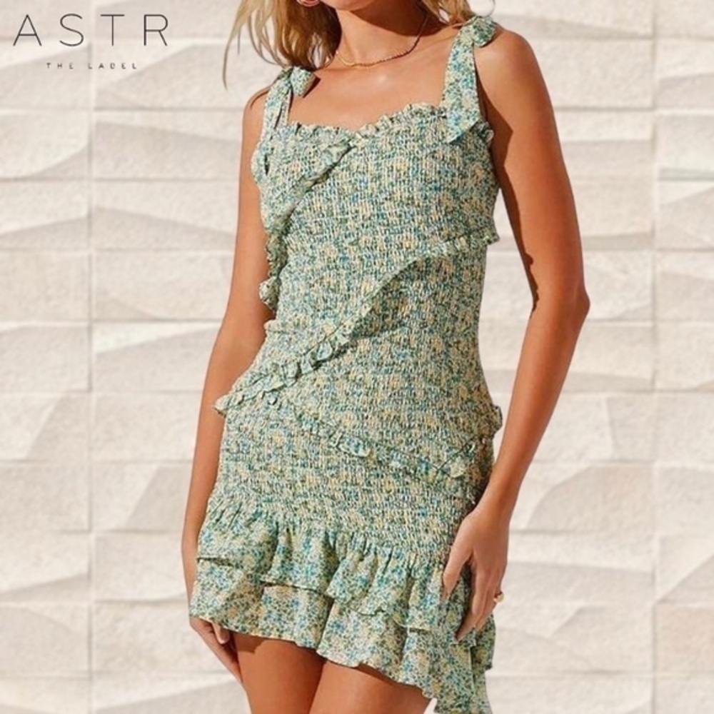 ASTR The Label Eastwick Dress NWOT – Yellow Green Floral, Boho Chic Cottagecore